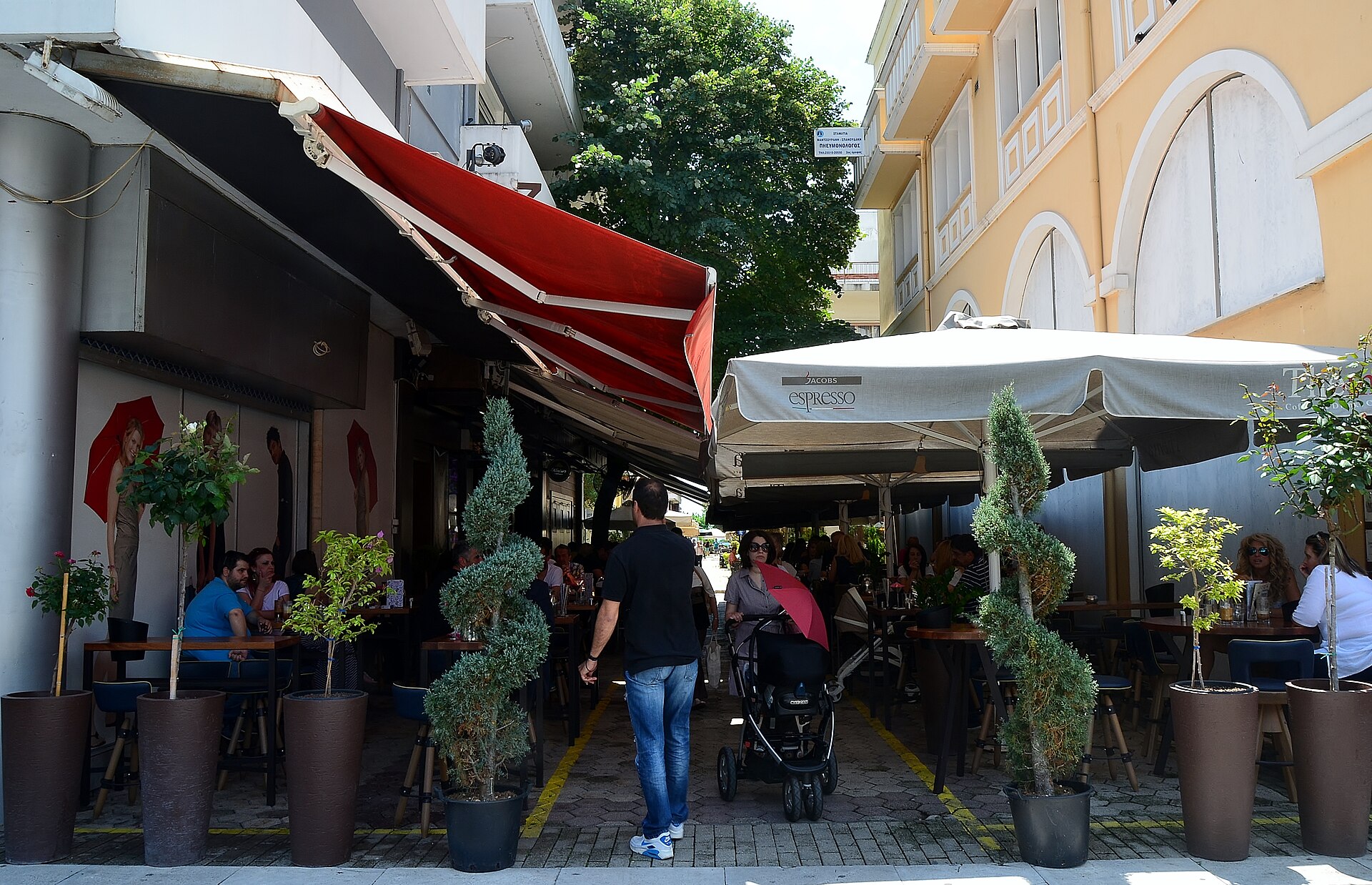Where Locals Actually Eat