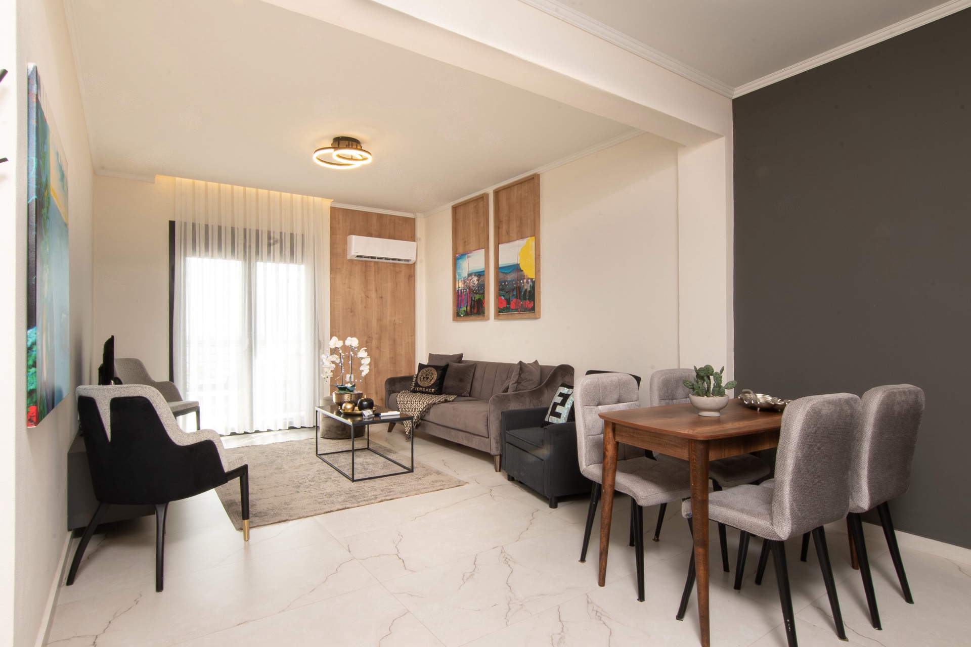Alexandra Boutique Residence Downtown
