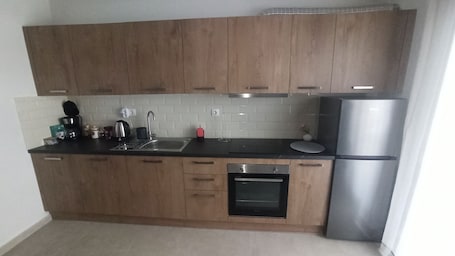 42m² 1 bedroom apartment with AC and fully equiped kitchen in Alexandroupoli.