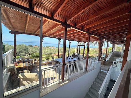 Blue Panorama Marilyn Semi Basement Semi Basement with Amazing Sea View