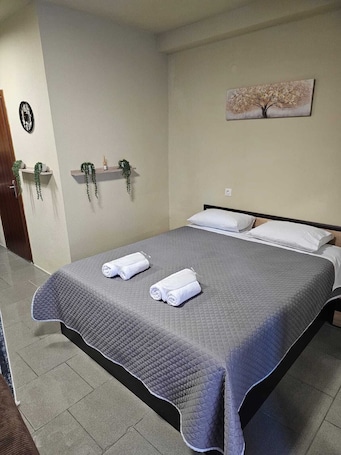 Chous Cozy Studio - Central & Equipped Holiday Home