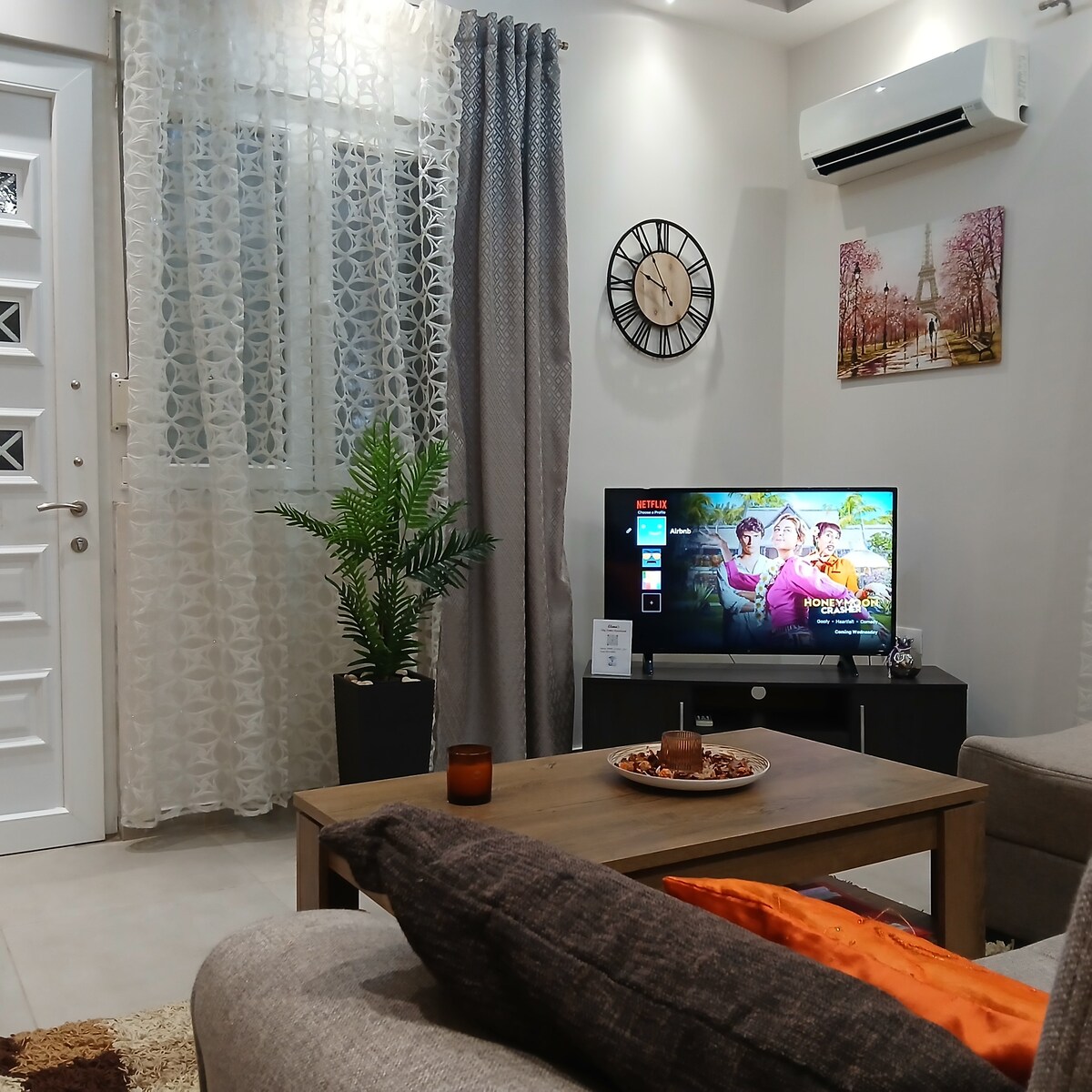 Elena's City Center Apartment — photo