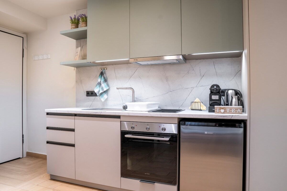 Lighthouse Nest AXD – Stylish Seaside Apartment — photo