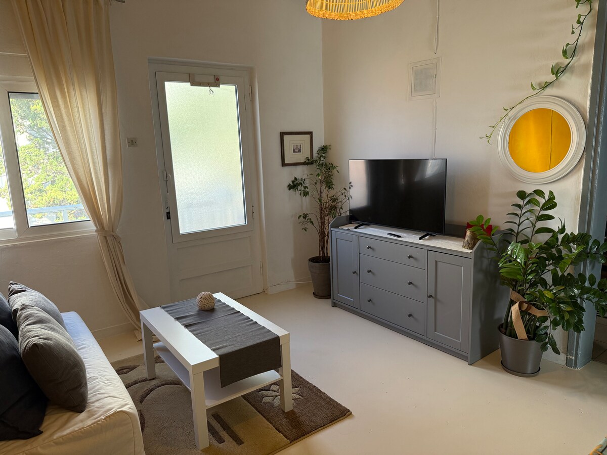 Spacious budget stay near Xarama Beach — photo